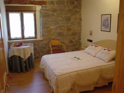 Hostal Restaurante Arangoiti Yesa Szoba fotó